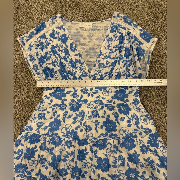Sweet Lemon Blue and White Floral Deep V-Neck Lace Tiered Gathered Waist Dress - Picture 13 of 14